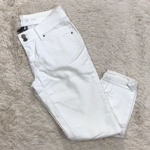Apt 9 Solid White Denim Jean Capris